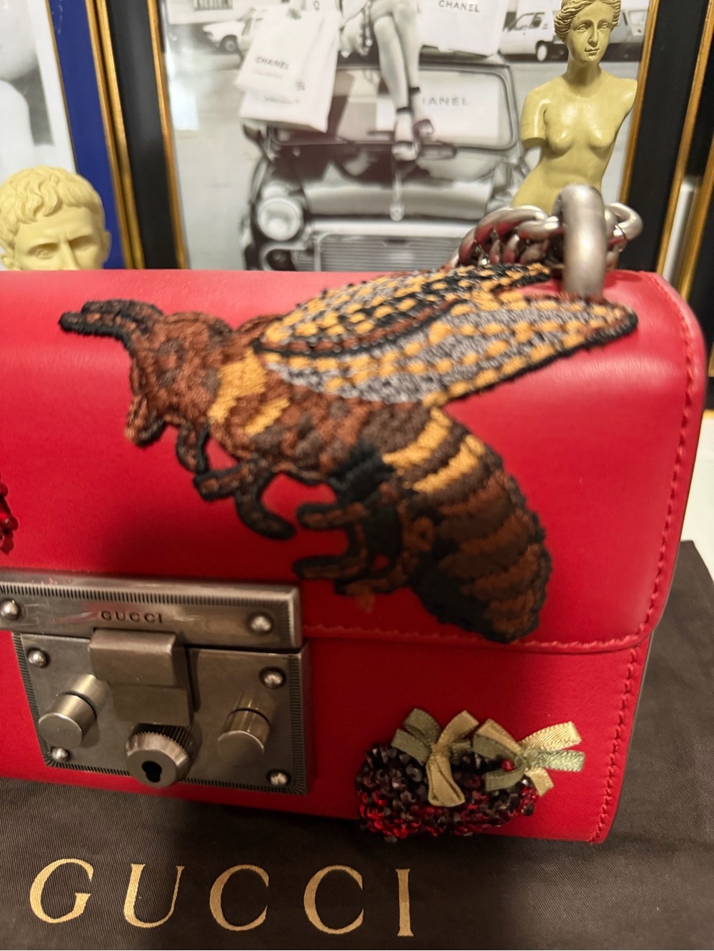 Authentic Gucci Red Leather /Crossbody with dust bag and COA ❤️❤️ - Picture 7 of 17